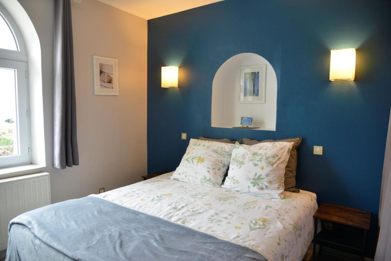 Au Grand Bonheur Bed & Breakfast Besseges Bagian luar foto