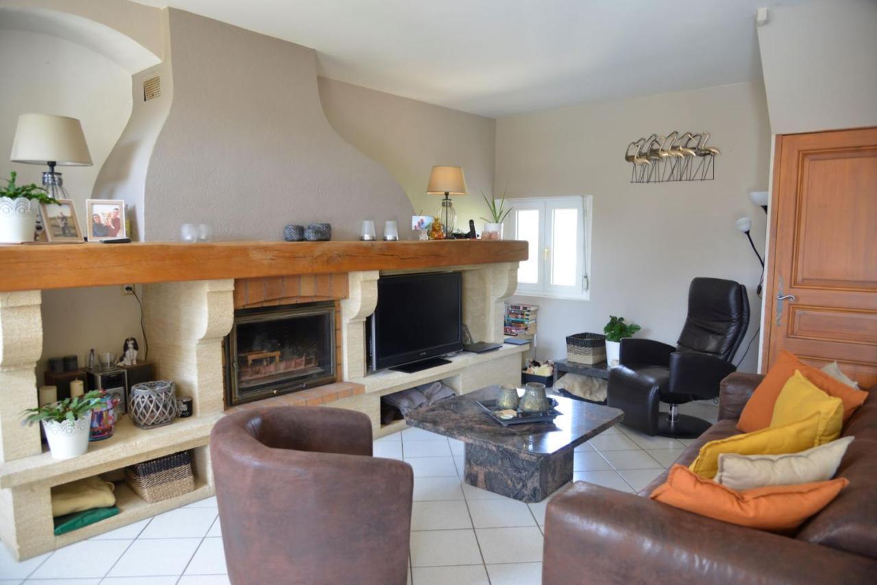 Au Grand Bonheur Bed & Breakfast Besseges Bagian luar foto